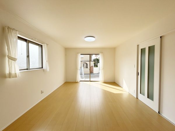 神陵台9丁目 新築戸建 2号棟 リビング 神陵台9丁目 新築戸建 2号棟 リビング