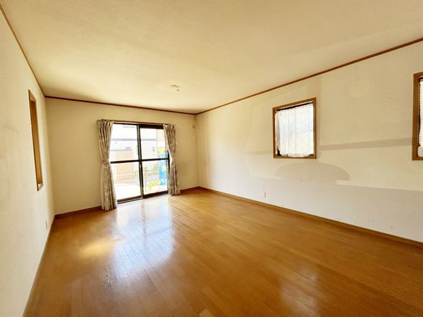 美賀多台2丁目 戸建 リビング 美賀多台2丁目 戸建 リビング