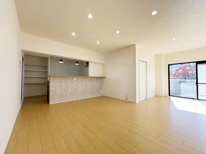 エルタウン学園4 111号棟 リビング