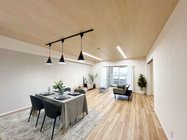 サザンヒルズ井吹台 2番館 (1308) リビング