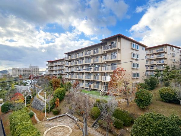 中落合第一住宅 451号棟 外観