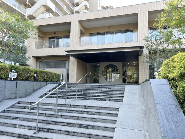 プレシア西神南 エントランス プレシア西神南 エントランス