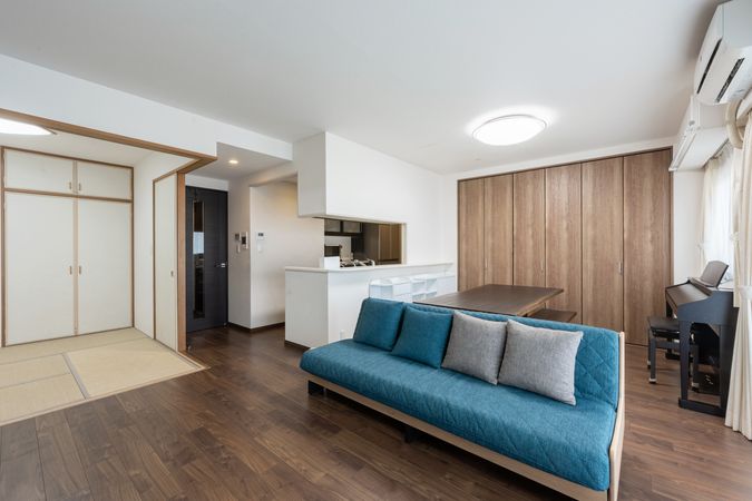 シーズ西神南 リビング