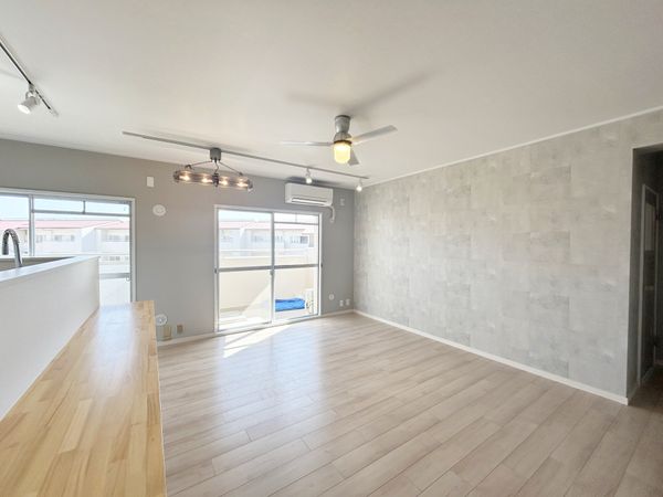 研究学園(5)団地 526号棟 リビング