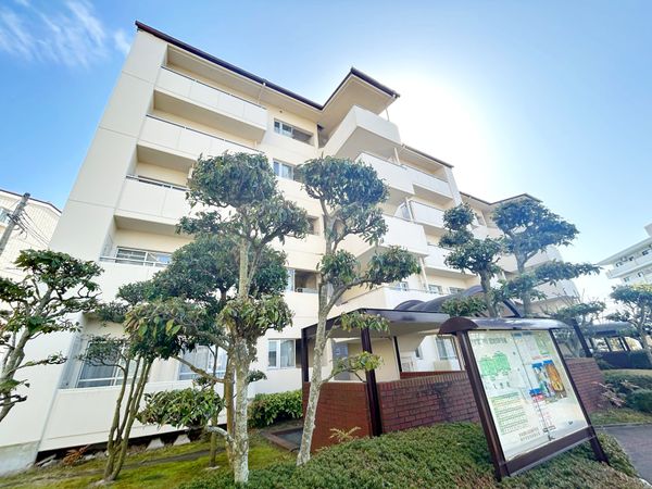 研究学園(5)団地 526号棟 外観