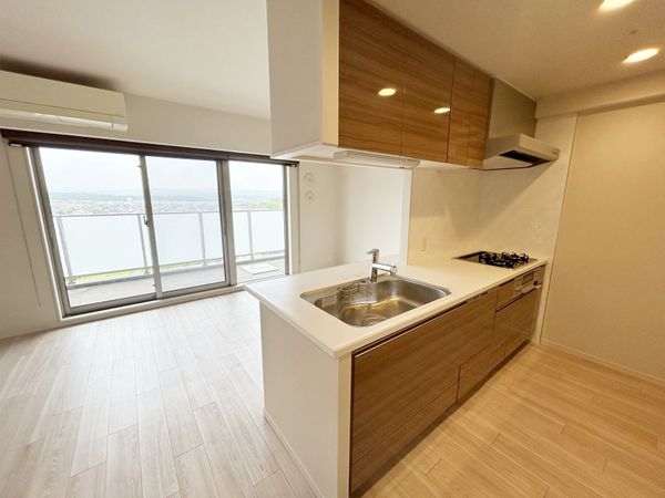 プレサンスロジェ西神中央 キッチン