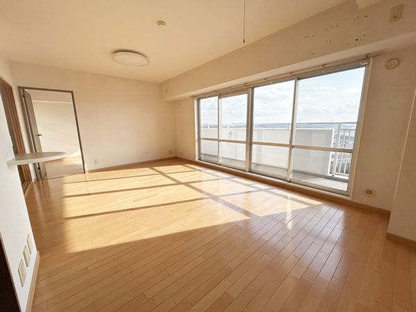 オークスクエア西神中央 7番館 リビング オークスクエア西神中央 7番館 リビング