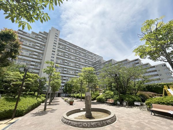 ファミールハイツ明石 参番館 外観 ファミールハイツ明石 参番館 外観