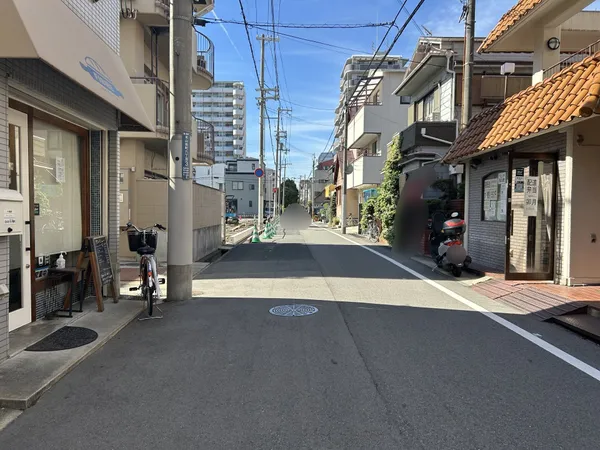 北側前面道路