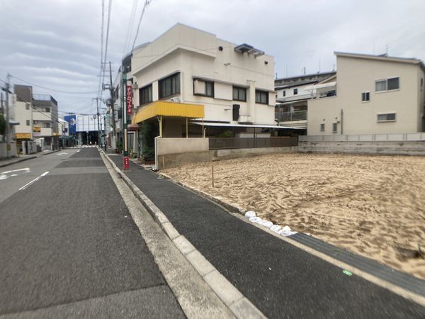 青木5丁目 土地 前面道路含む外観