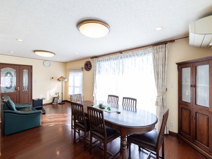 岡本6丁目 戸建 リビング