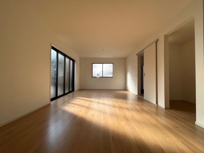 東灘区鴨子ヶ原3丁目 リビング
