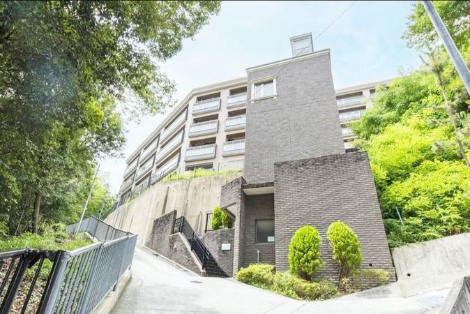 ザ・岡本プレミアム 外観