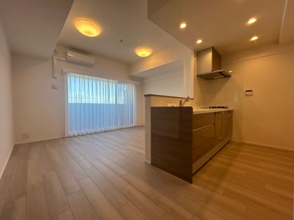 ステイツ住吉川サンクチュアリスクエア リビング