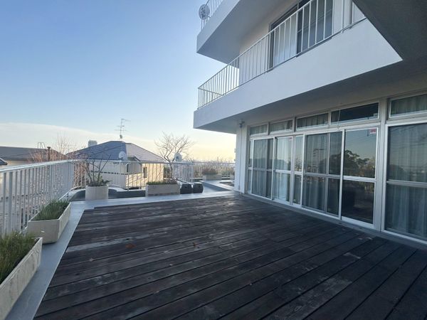 万松園 バルコニー