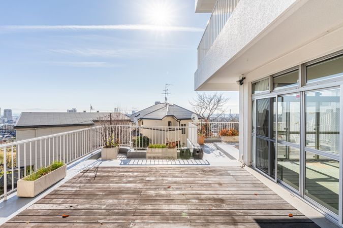 万松園 バルコニー