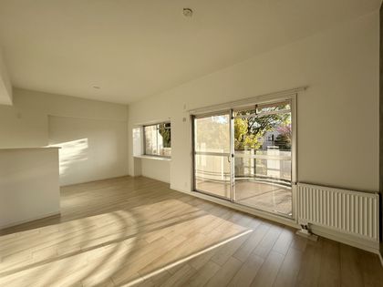 RICウエストコート5番街 4番館 リビング