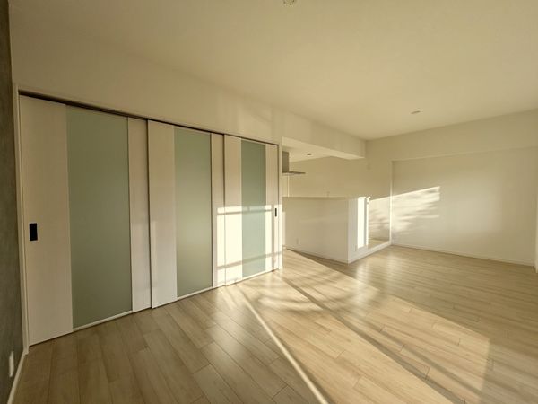 RICウエストコート5番街 4番館 リビング