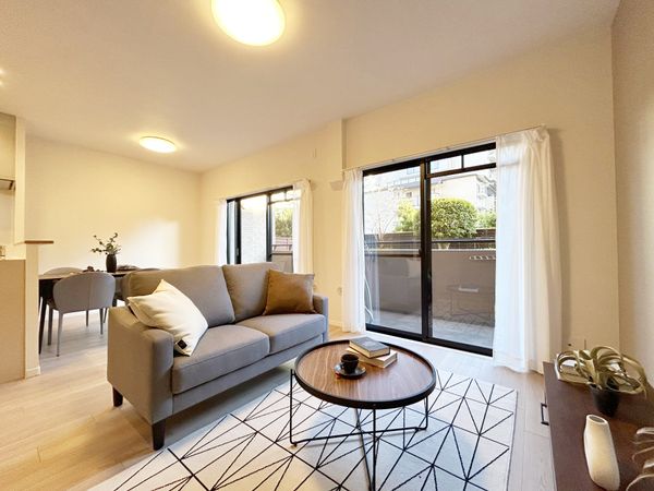 ライオンズマンション住吉川 リビング ライオンズマンション住吉川 リビング