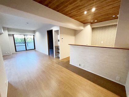 グラン・フェルティ本山 リビング グラン・フェルティ本山 リビング