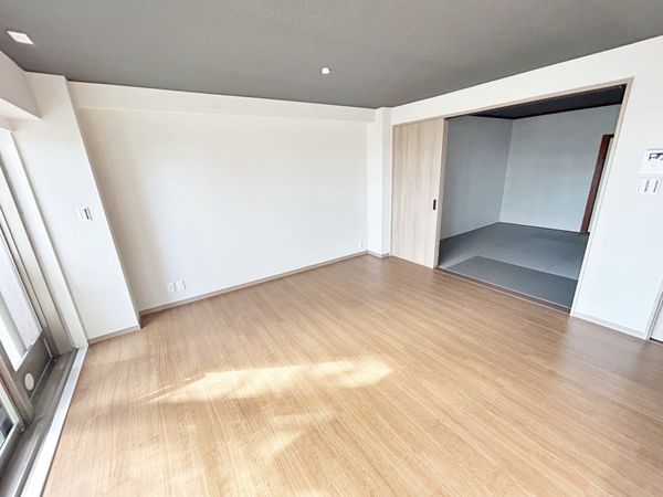 岡本エクセル リビング