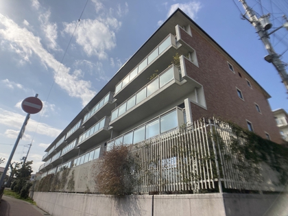 メゾン岡本 外観