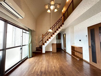 ワコーレ本山フラッツ リビング