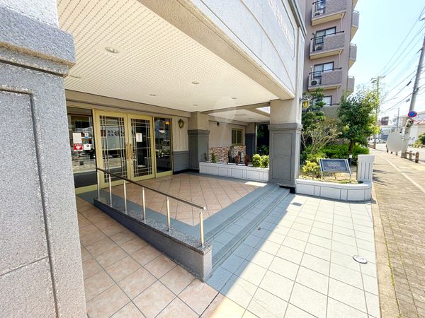 ライオンズガーデン魚崎壱番館 エントランス ライオンズガーデン魚崎壱番館 エントランス