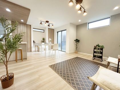 高尾通2丁目 2号地 リビング