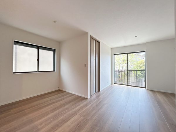 灘区楠丘町五丁目 新築戸建 リビング