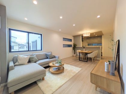 篠原南町4丁目 リビング