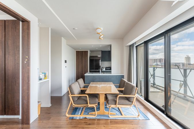 ワコーレ王子公園アクロススクエア リビング