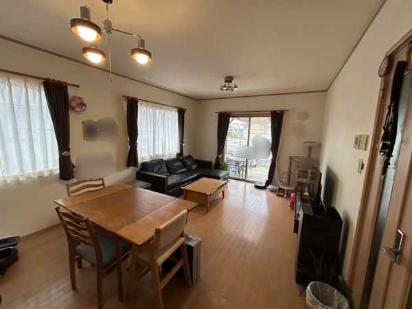 神戸市北区杉尾台2丁目 中古戸建 リビング 神戸市北区杉尾台2丁目 中古戸建 リビング