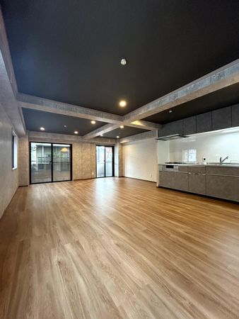 兵庫区福原町 戸建 リビング