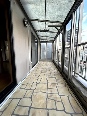 大型バルコニーはたっぷりのお洗濯物もよく乾きます！
