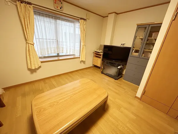 使い勝手を考えた開放感のあるリビングダイニング