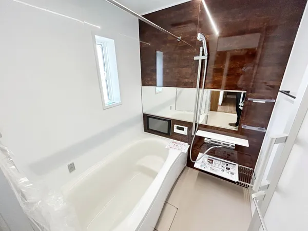 毎日の疲れをゆったりと癒すことができる浴室です。