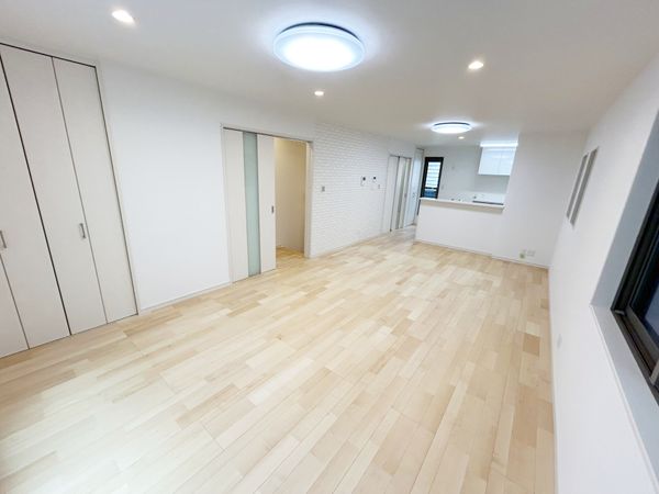 野崎通2丁目 新築戸建 リビング