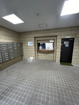 広々エントランスは開放的な空間です