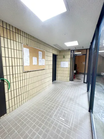 広々エントランスは開放的な空間です