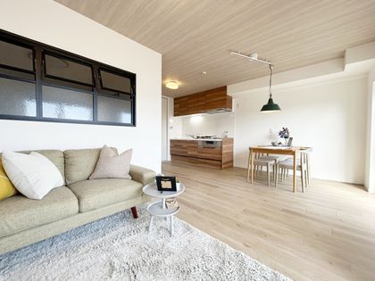 レーベン三宮 リビング