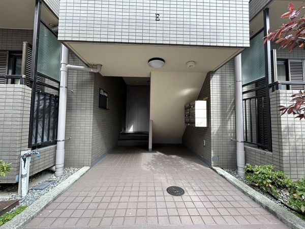 ディオレ新神戸 E棟 エントランス ディオレ新神戸 E棟 エントランス