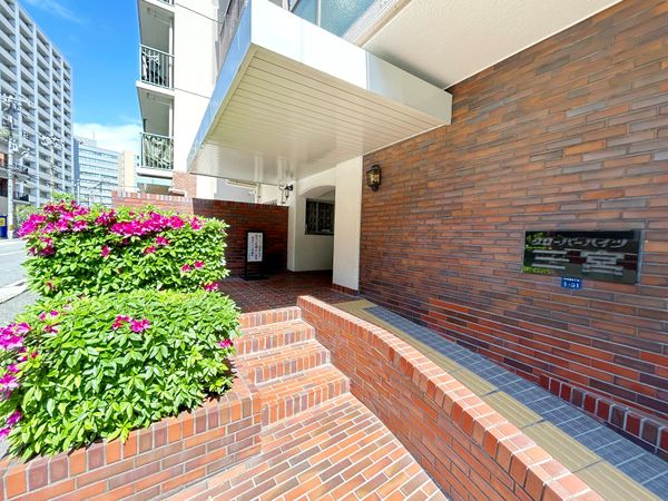 クローバーハイツ三宮 エントランス