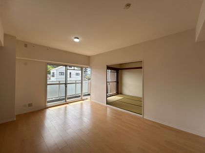 クレセント長田B棟 リビング