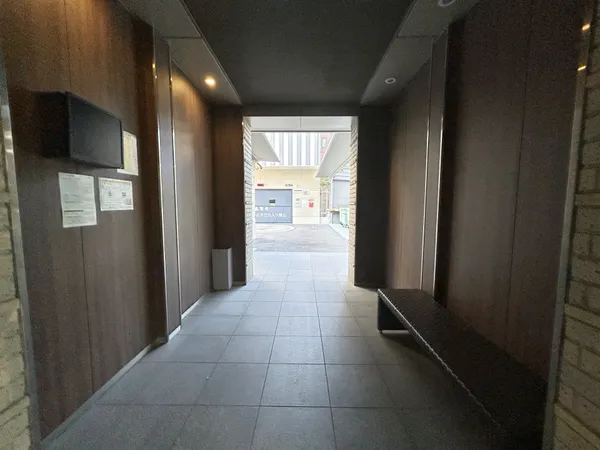 駐車場待機場