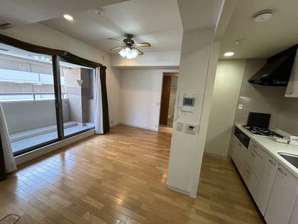 ワコーレルシード上沢 リビング