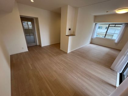 フレール新開地6丁目 リビング