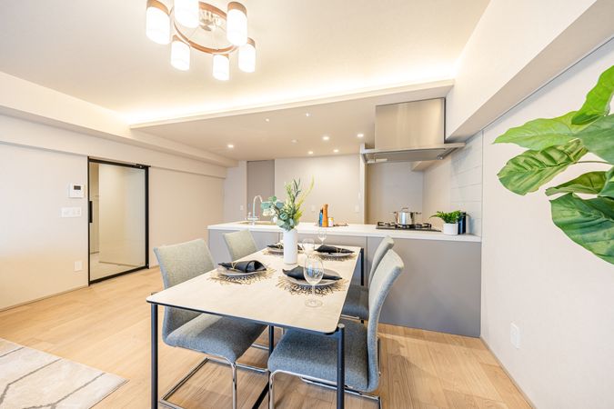 秀和青南レジデンス リビング