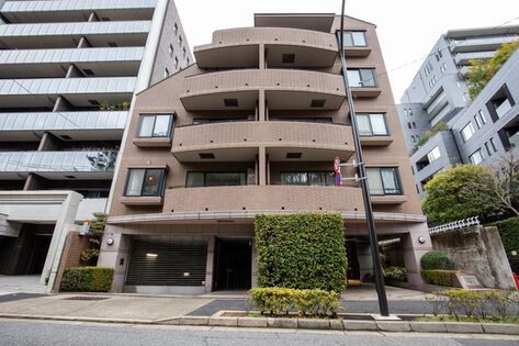 ファミールコート南青山 外観