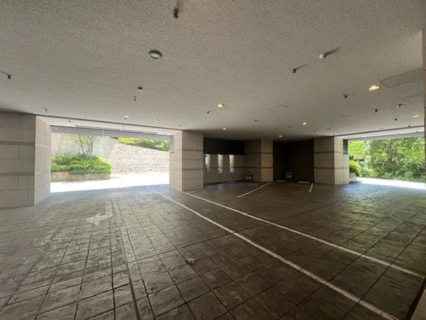 車寄せ・一時待機所